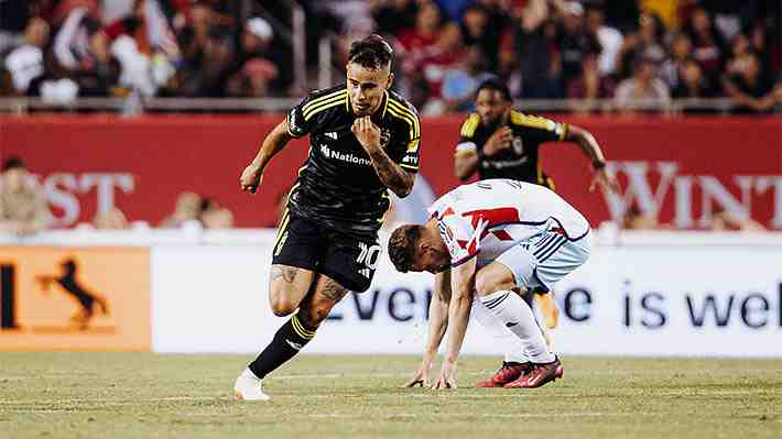 Mira el espectacular golazo desde mitad de cancha en la MLS, que ya espera a Messi