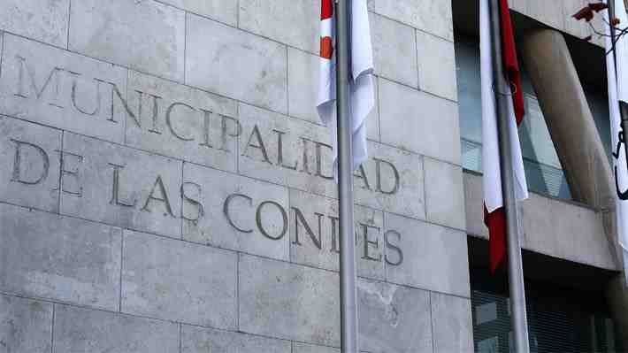 Auditoría de Las Condes concluye problemas administrativos, pero descarta comisión de delitos en compra de inmuebles