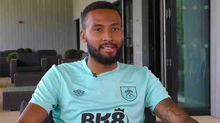 El bombazo chileno del mercado europeo: Lawrence Vigouroux es oficializado en club de la Premier League