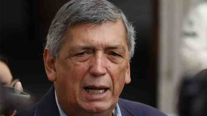 Carmona expresa molestia del PC con Patricio Fernández por dichos sobre Golpe de Estado: "Tenemos una diferencia"