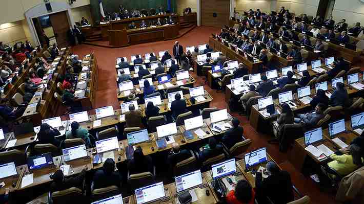 "Es el estándar que ella ha fijado": Oposición llama a Pérez (RD) a renunciar a su fuero parlamentario tras declaraciones