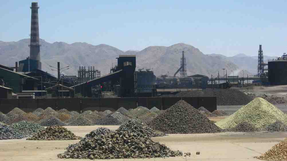 Asociaciones mineras piden a Boric la "intervención" en Enami por su delicada situación financiera y productiva