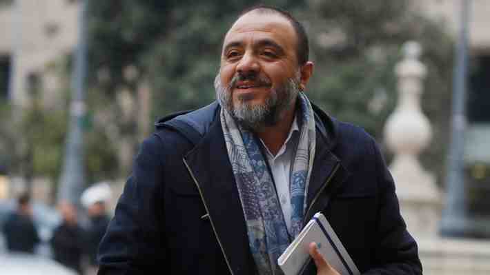 Episodio Junaeb: Ávila dice que ministros "jamás firman convenios de alimentación" y apunta a "conflicto entre privados"