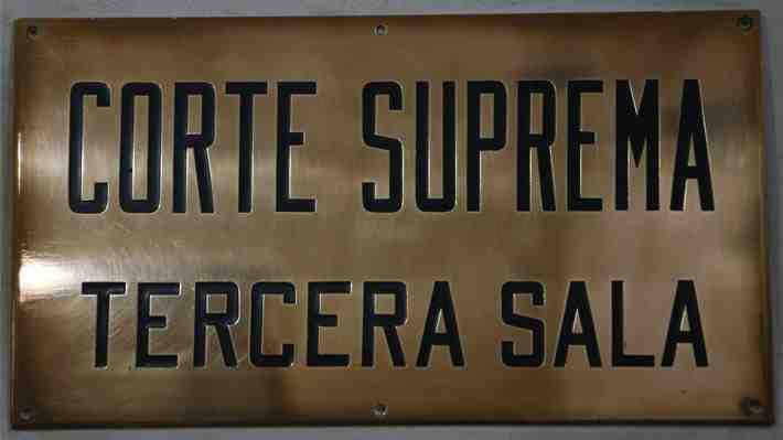Niegan "arbitrariedad" y advierten "caída casi inmediata": Isapres se defienden ante la Suprema por alza de precios GES