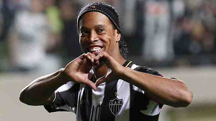 Ex masajista de Ronaldinho contó detalles inéditos de su trabajo con el crack y reveló cómo le curaba la resaca