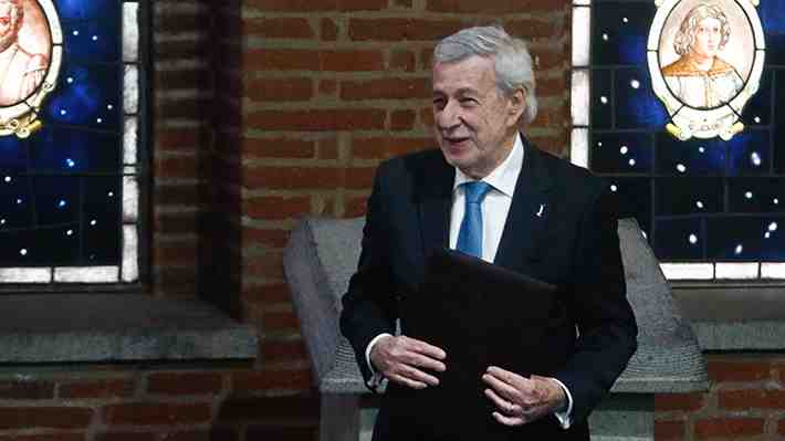 Canciller aborda condecoración a Garzón y afirma que valoración de Boric a "los 30 años" es una "evolución natural"