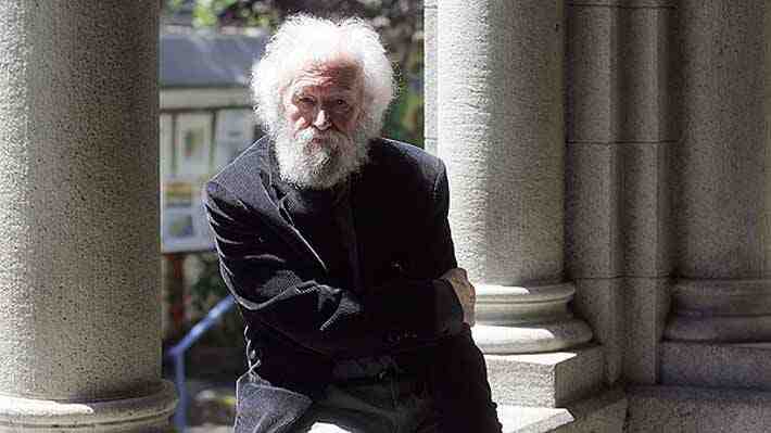 Tomás Moulian: "No hay espacio para un gobierno revolucionario"