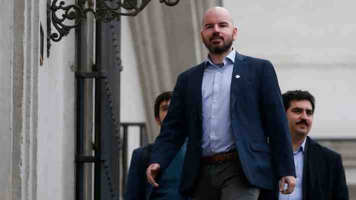 Gobierno responde ofensiva de la UDI: "Hay fijaciones contra el ministro Jackson" y "en política todo tiene un límite"