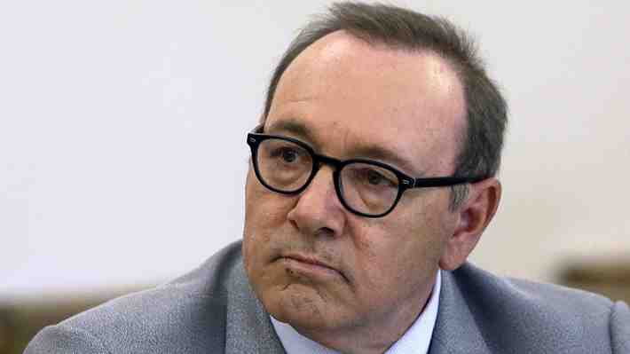 Jurado de juicio contra Kevin Spacey por delitos sexuales no llega a acuerdo y aplaza veredicto