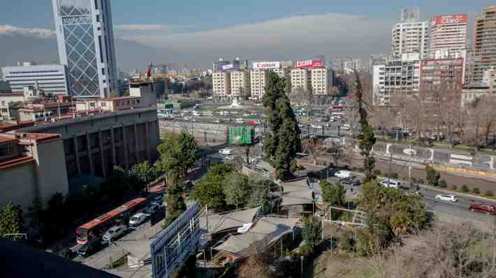 Acceso de la Línea 7 en Baquedano tendrá explanada y estará frente a la U. de Chile
