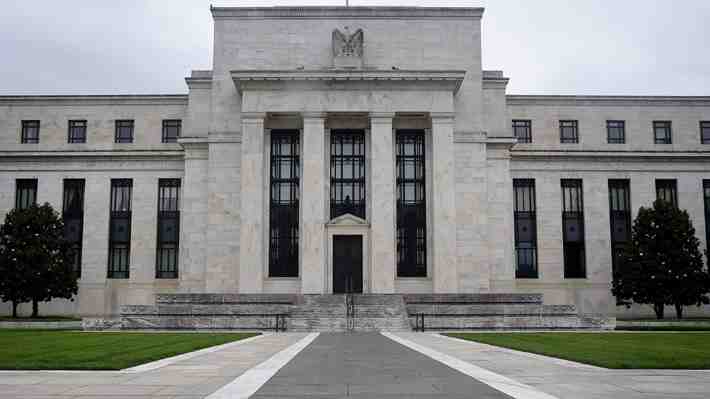 En línea con lo esperado: Fed retoma alzas de tasas en EE.UU. y las deja en su mayor nivel desde enero de 2001