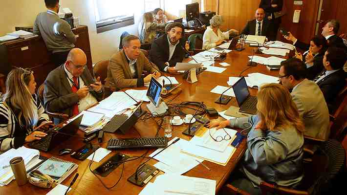 Tras votación a favor: Diputados advierten que proyecto de usurpación podría terminar en comisión mixta, TC o con un veto