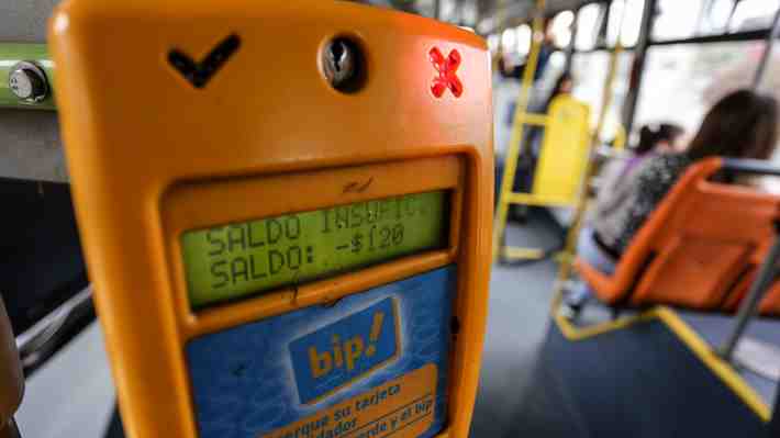 Plan anti evasión: Validaciones en buses llegan a 49,9 millones en julio y por primera vez desde 2021 superan a las de Metro