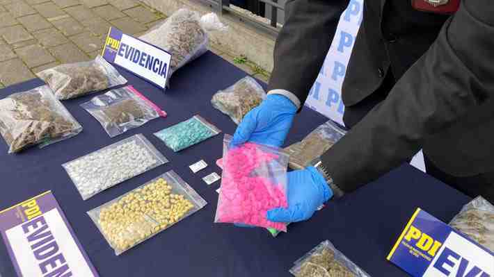 Detienen a carabinera y dos ex funcionarios en desarticulación de banda de narcotráfico en Valdivia