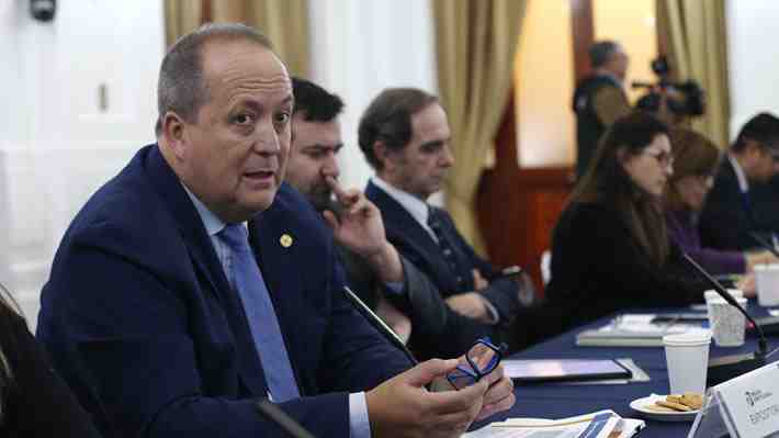 Convenios: Valencia no descarta citación a ministros y otras autoridades y recuerda que "están obligados a comparecer"