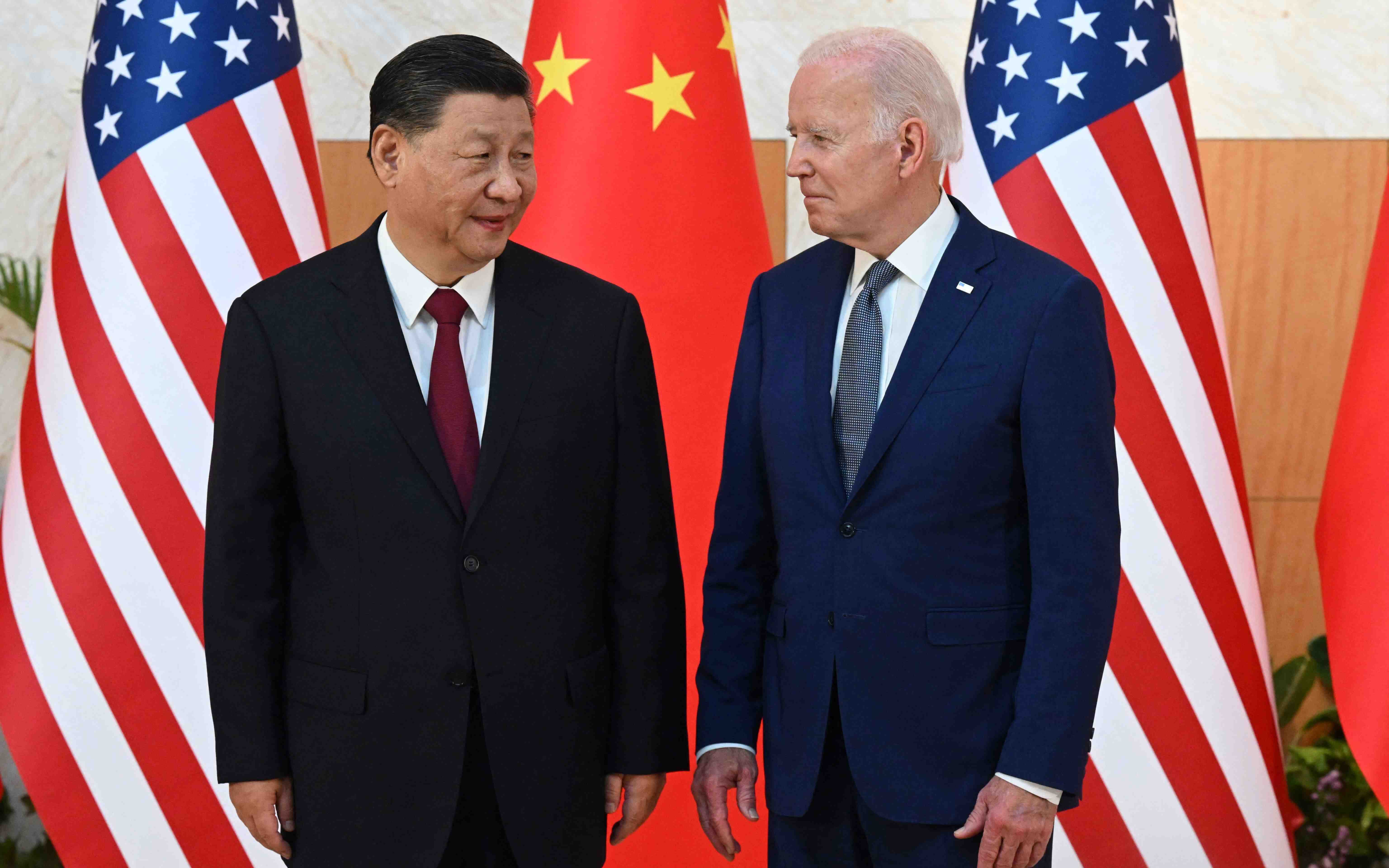 "Pura coerción económica": China advierte posibles represalias tras restricciones tecnológicas impuestas por EE.UU.