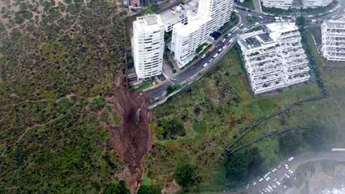 Falla de colector y socavón en Viña del Mar: Las hipótesis que se manejan y el debate que se reabre por la edificación en dunas