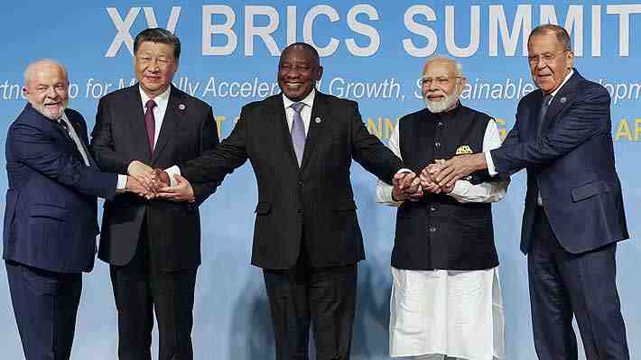 Grupo de los BRICS anuncia los países que se incorporarán desde enero: Serán seis, entre ellos Argentina