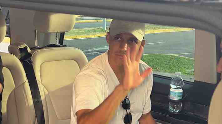 Mira las imágenes de Alexis Sánchez en Milán para sellar su fichaje por el Inter