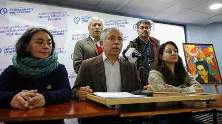Colegio de Profesores rechaza propuesta del Mineduc y llama a "paro nacional indefinido" a partir del próximo martes