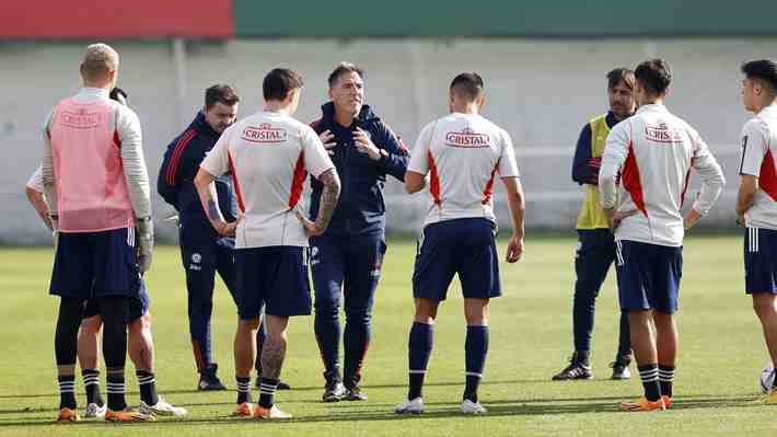 Nómina de Eduardo Berizzo en la "Roja" para Clasificatorias: ¿Por qué 45 citados? ¿Quién atajará? ¿Qué pasó con Claudio Bravo?
