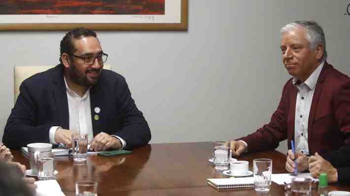 Colegio de Profesores valora última propuesta de Mineduc y la votará el jueves: Alcance de deuda histórica genera dudas
