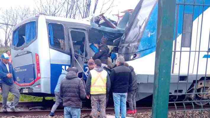 Video | Tragedia en San Pedro de la Paz: Aumentan a seis las víctimas fatales en choque de Biotren con bus