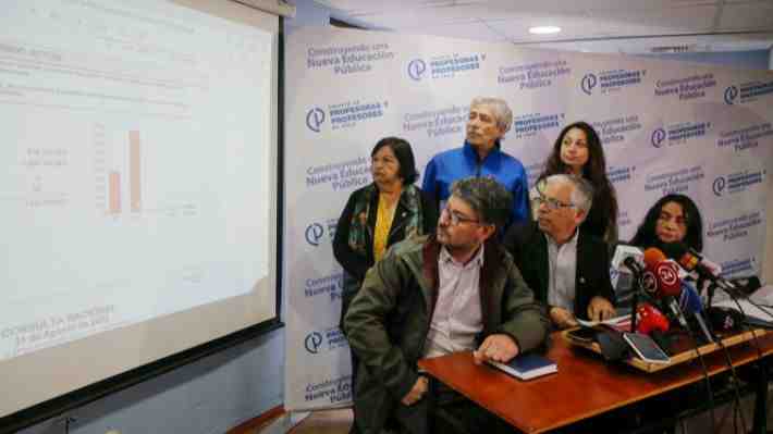 Colegio de Profesores depone paro indefinido en reñida votación pese a que la propuesta del Mineduc no convenció