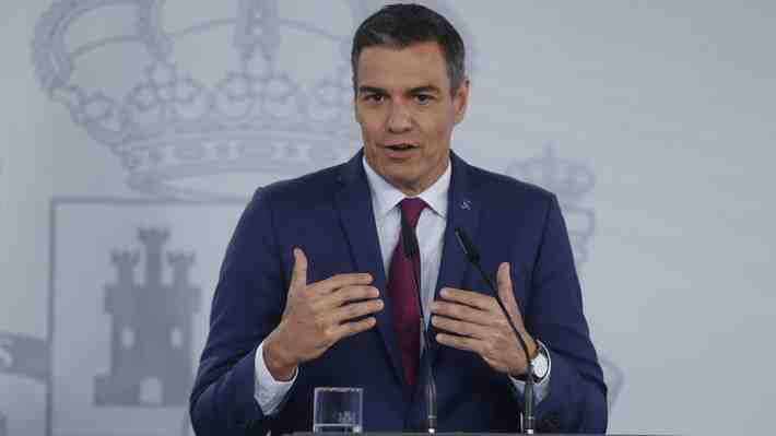 Pedro Sánchez envía mensaje por los 50 años: "Defendemos la democracia desde la experiencia compartida que supone perderla"