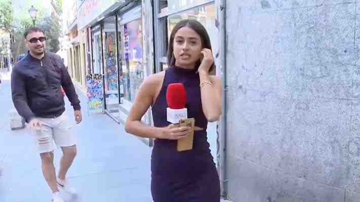 Video: Un hombre fue detenido tras tocarle el trasero a una periodista española en pleno despacho en vivo