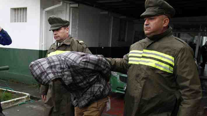 Cuatro menores detenidos a bordo de dos autos robados en Pedro Aguirre Cerda: Sus edades varían entre los 12 y los 16 años