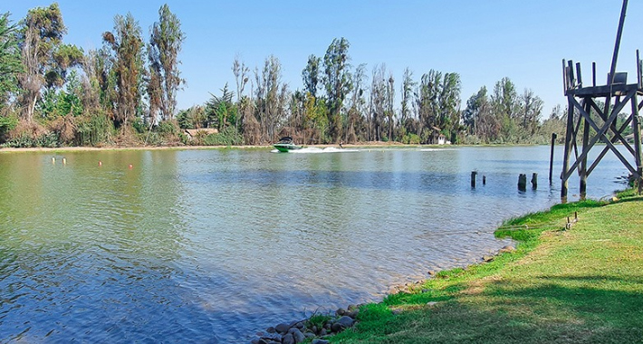Laguna Los Morros, San Bernardo
