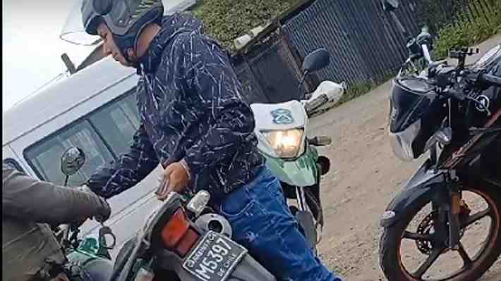 Detienen a motociclista que intentó sobornar con $40 mil a carabineros tras ser controlado sin licencia en San Ramón