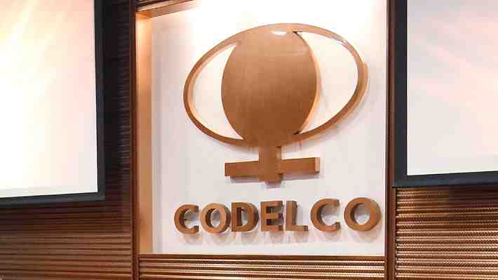 Degradación crediticia de Codelco: Expertos calibran el golpe y advierten "impacto" en la confianza de inversionistas