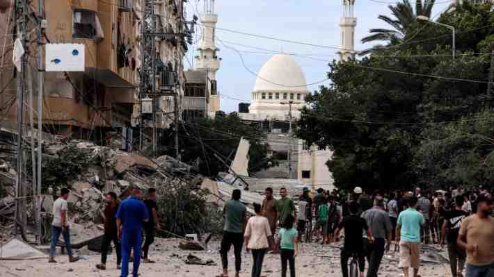 Tras sorpresivo ataque de Hamás: Reportan más de 100 muertos en Israel y casi 200 en Gaza