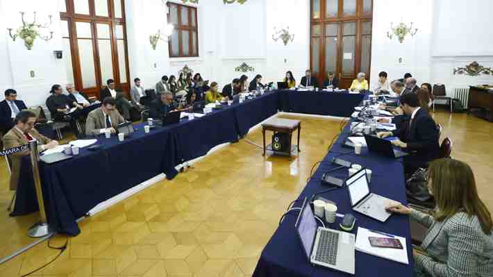 "A la medida de los poderosos" y "las derechas tendimos la mano": Las miradas en la Comisión Mixta tras finalizar su trabajo