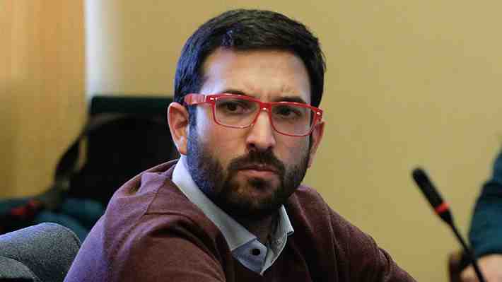 En calidad de jefe del segundo piso: Comisión por Convenios acuerda citar a Crispi el 6 de noviembre