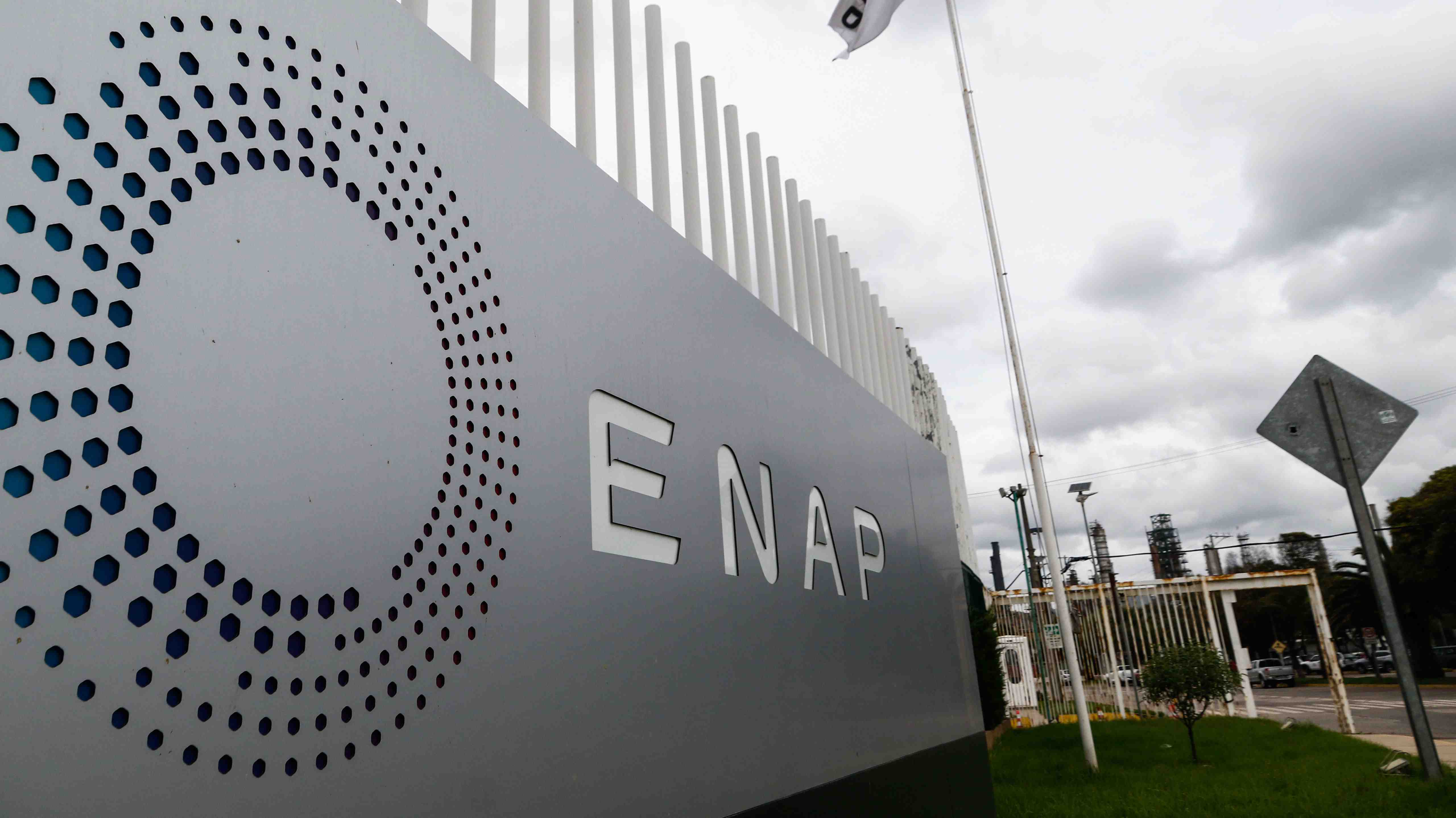 Cuentas alegres en Enap: Utilidades de la estatal saltan 24% a septiembre, pero adelanta "escenario complejo"