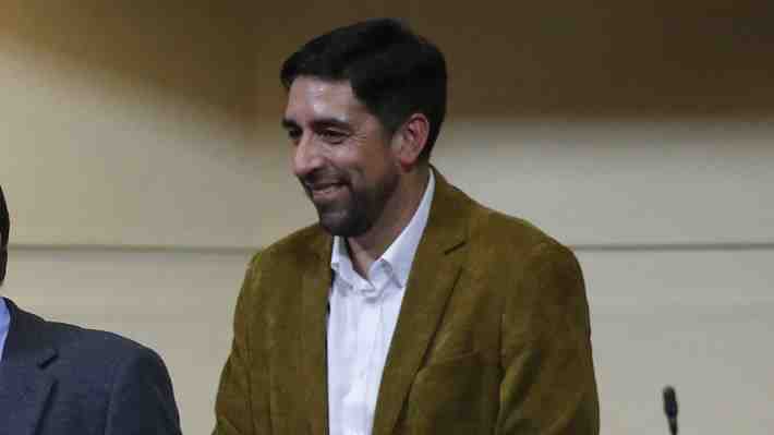 Diputado Héctor Barría (DC) sufre robo en su oficina parlamentaria de Osorno: Dos televisores fueron sustraídos