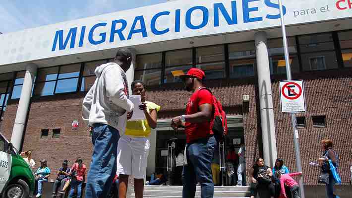 Chile ha recibido más de 30 mil solicitudes de refugio desde 2010: Cuba alcanza el 23,9% de las peticiones y van 101 este año