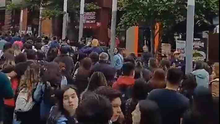 Tres centros comerciales fueron evacuados por detonaciones en Concepción: Hay siete personas afectadas