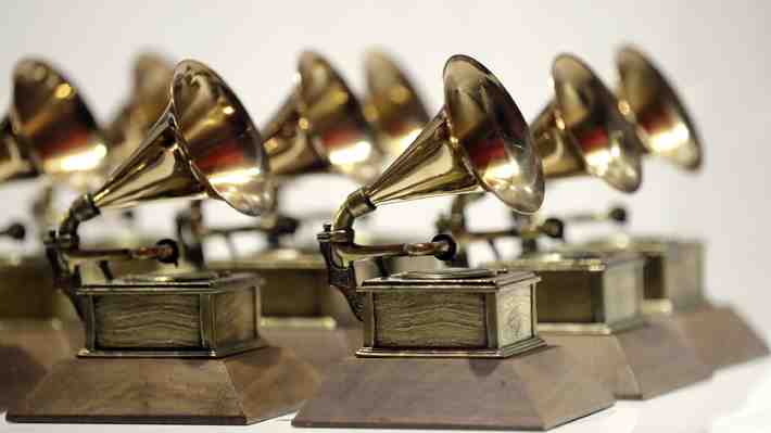 SZA, Phoebe Bridgers, Victoria Monét, Serban Ghenea lideran las nominaciones a los Premios Grammys 2024