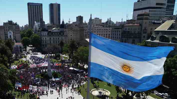 Efecto Milei: El valor de las grandes empresas argentinas escaló en US$12 mil millones en una semana