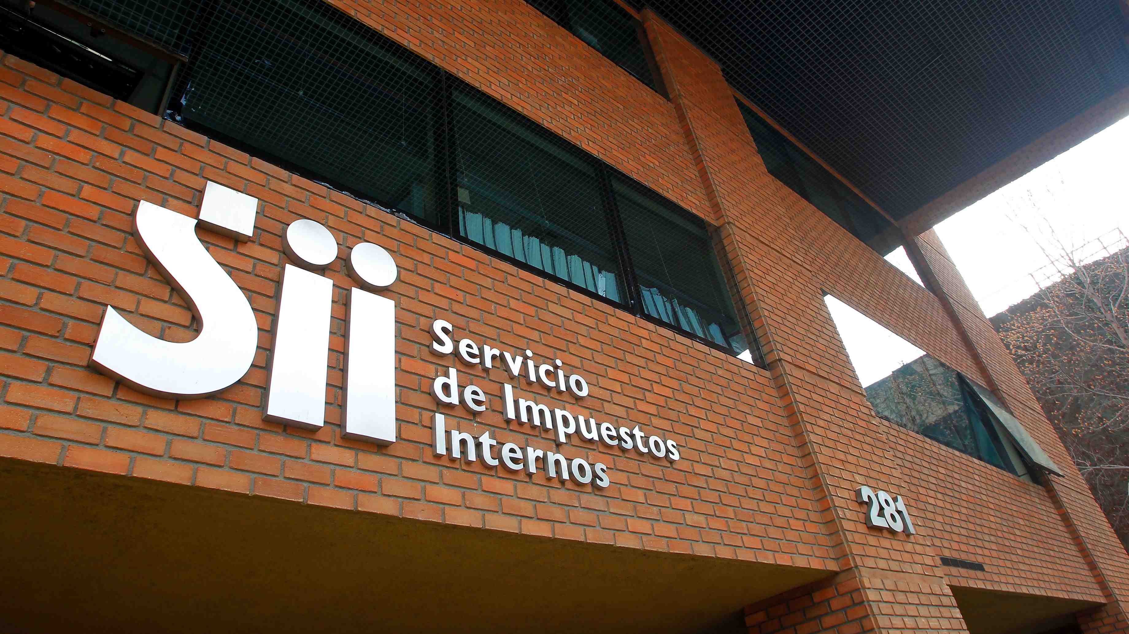 Caso Factop: SII se querella contra lo hermanos Sauer y acusa falsificación de facturas por casi $13 mil millones