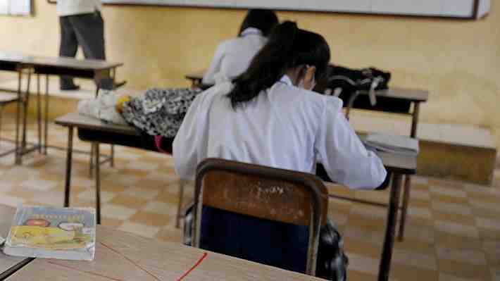 Estancamiento en aprendizajes: Estudiantes chilenos obtienen resultados "similares" a 2018 en último informe PISA