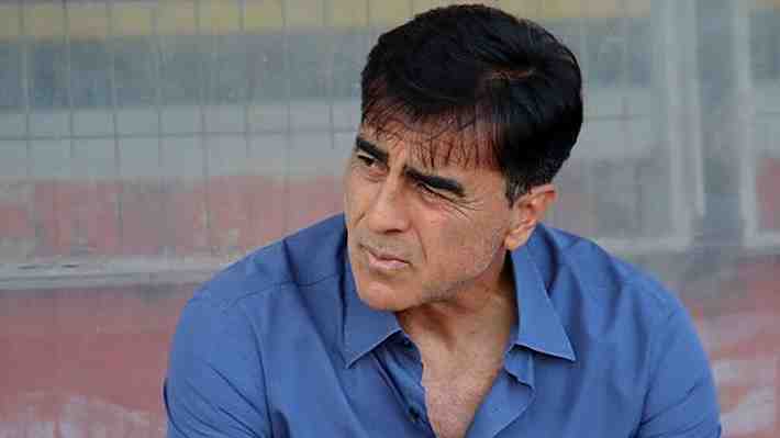 Por qué Gustavo Quinteros estaría más cerca de dejar Colo Colo que de seguir