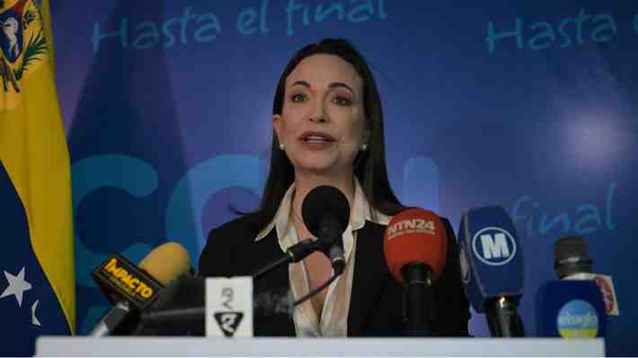 Venezuela: María Corina Machado ingresa recurso a la justicia para revocar inhabilitación electoral y enfrentarse a Maduro