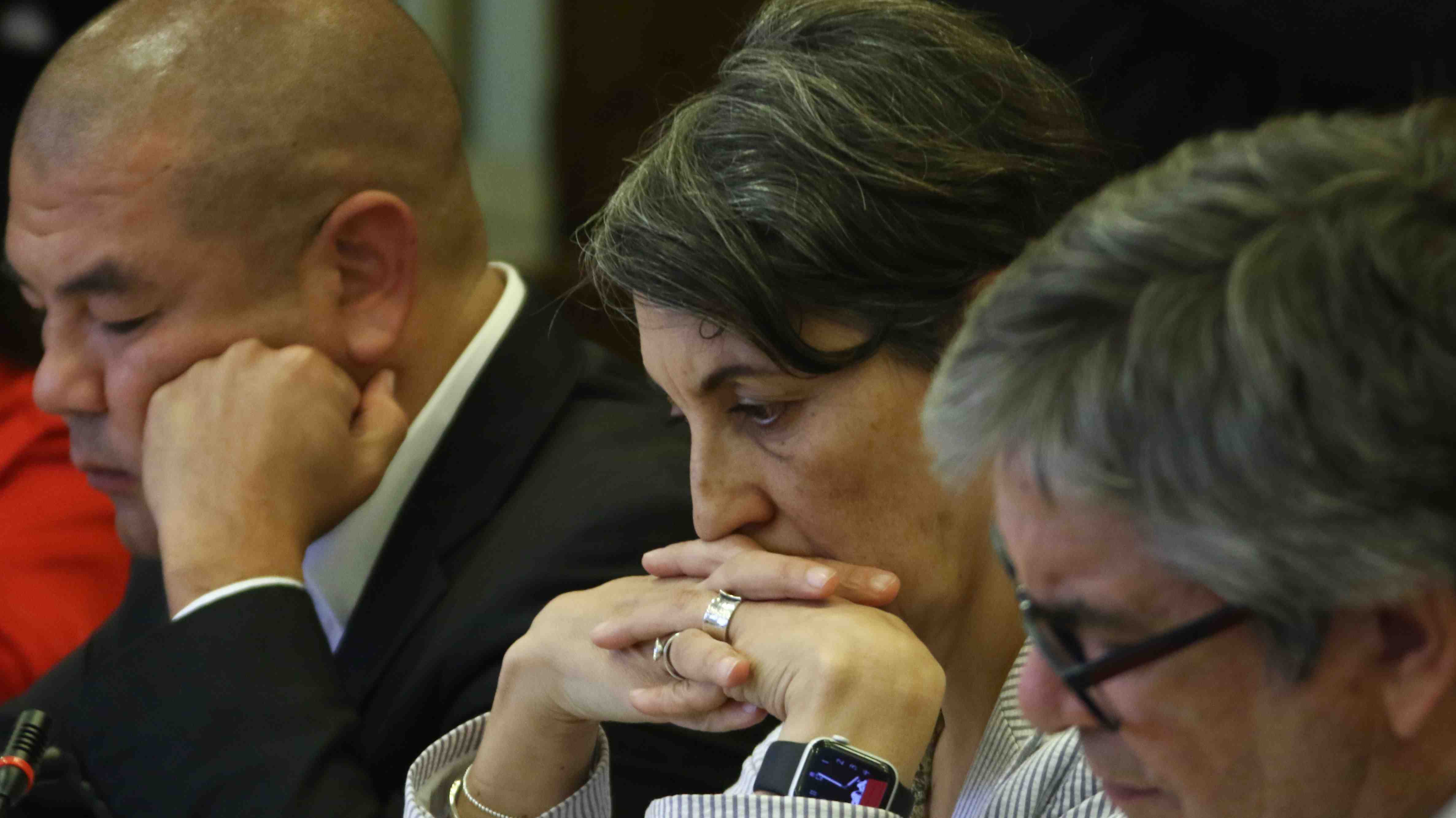 Isapres: Comisión de la Cámara aprueba adelantar alza de precios y Gobierno pondrá discusión inmediata a ley corta