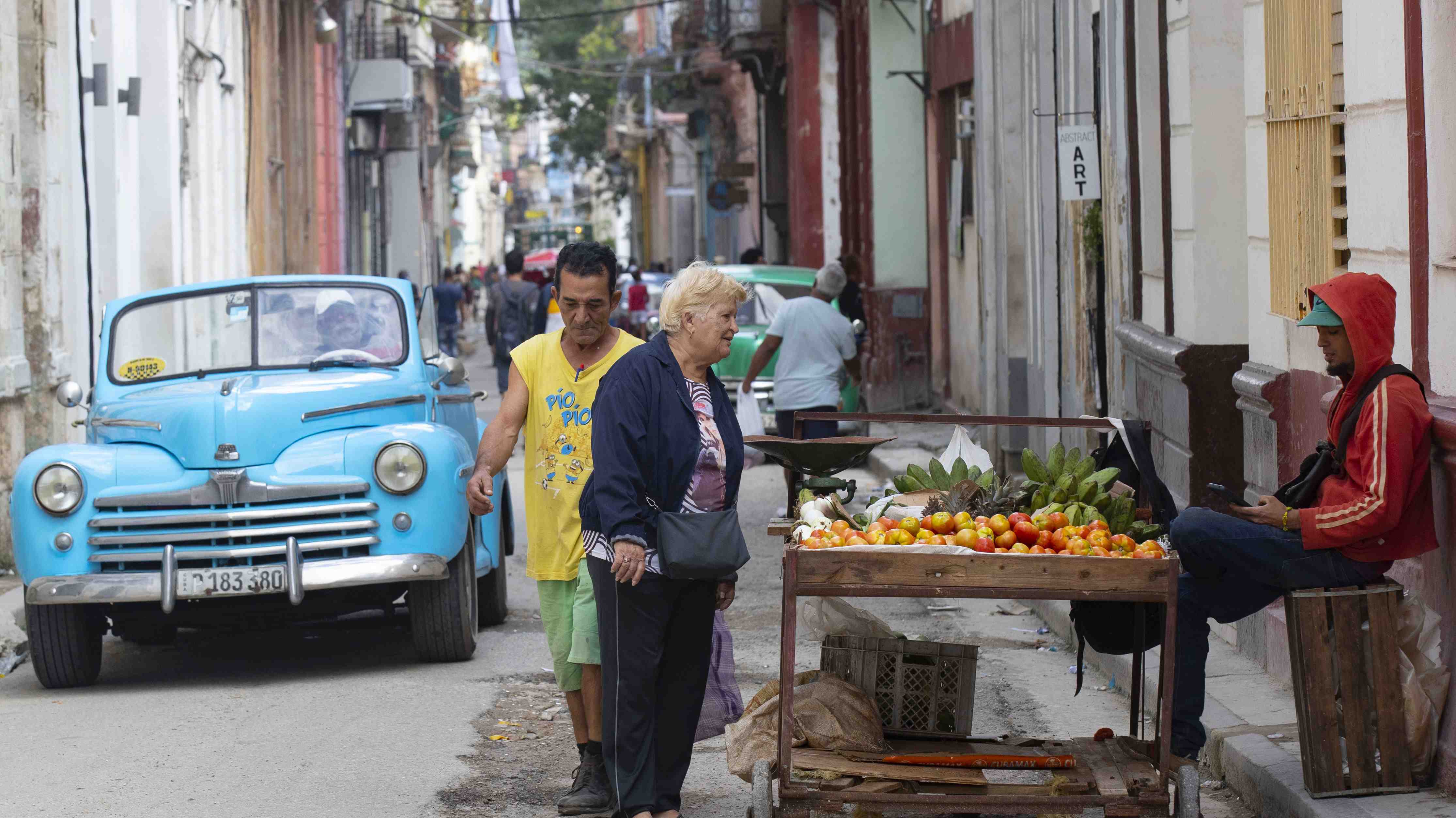 ¿La motosierra llega a Cuba?: Gobierno recortará subsidios y aplicará el mayor ajuste en décadas para "recuperar economía"