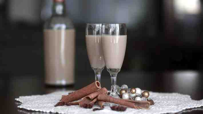 Taste Atlas vuelve a condecorar a la gastronomía chilena: Eligió al Cola de Mono como el mejor coctel del 2023